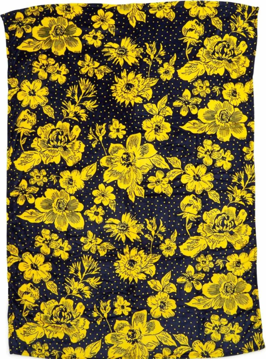 Vera Bradley Collegiate Plush XL Throw Blanket - Navy/Gold Rain Garden Design, Multiple Team Options, Soft Cozy Blanket for College Fans