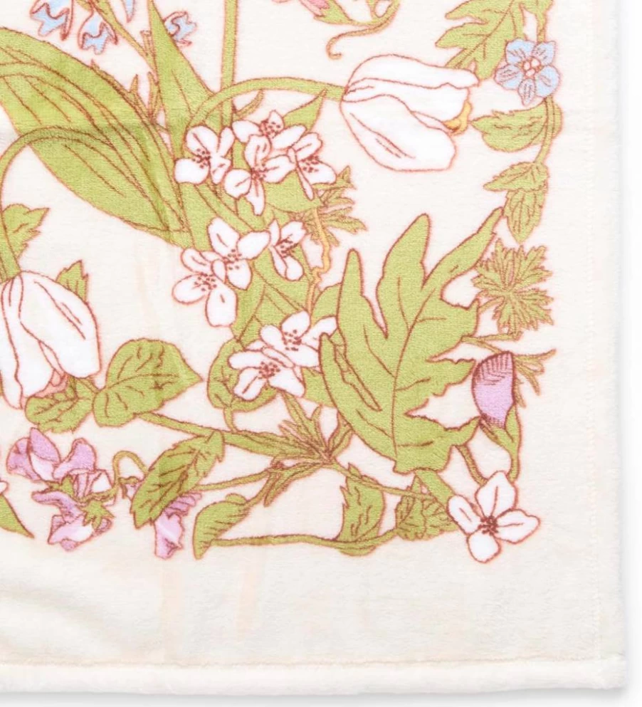 Vera Bradley Meadow Bouquet Plush Throw Blanket – Soft Cozy Floral Design Luxury Throws for Bed & Couch