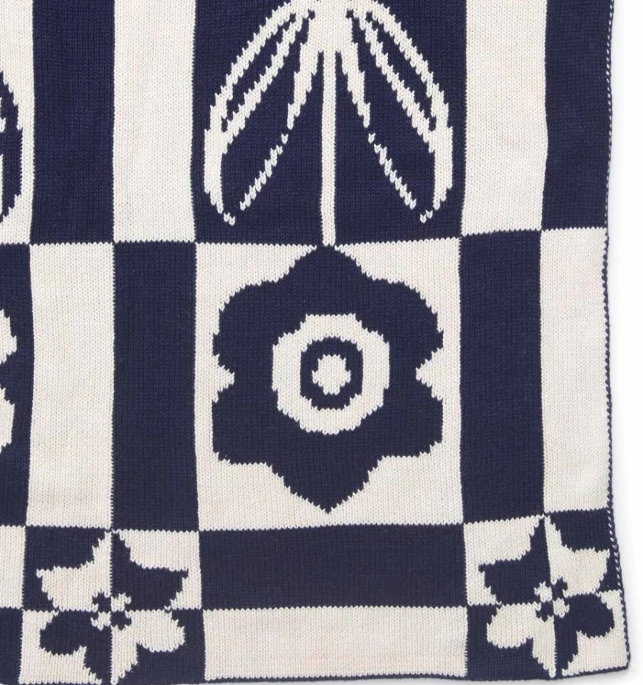 Vera Bradley Daffodils Peacoat Double Knit Throw Blanket - Soft Cozy Knitted Throws for Bed Couch Sofa
