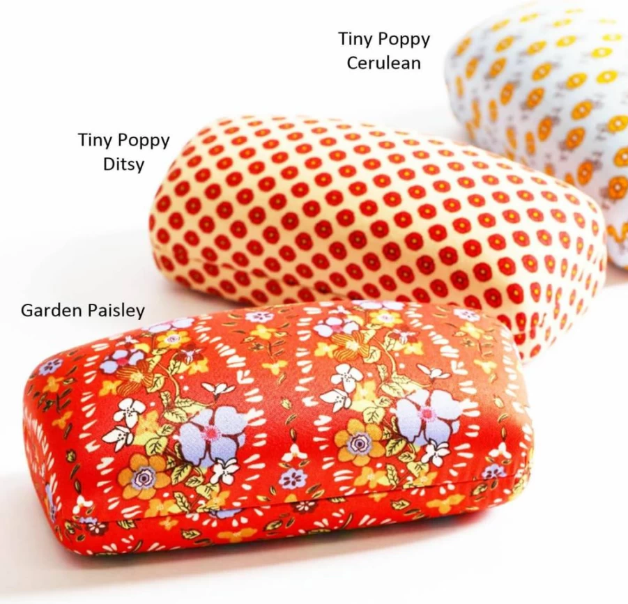 Vera Bradley Hard Shell Sunglasses Case – Stylish Clamshell Eyewear Holder for Women & Men